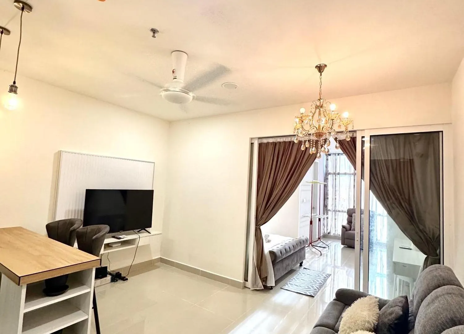 Fp Suites,Queen The Shore Kota Kinabalu contacts