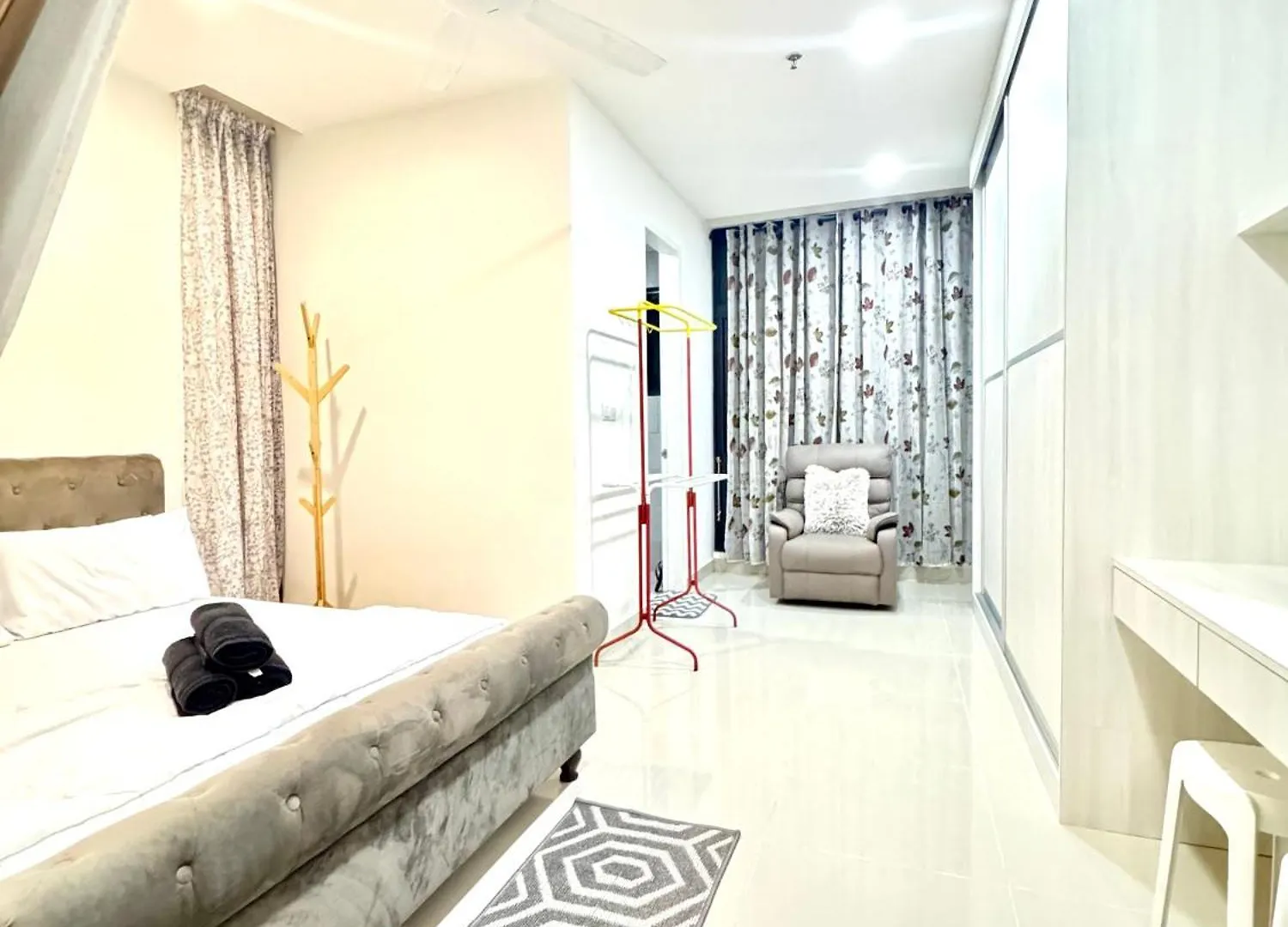 Fp Suites,Queen The Shore Kota Kinabalu 0*,  Malaysia